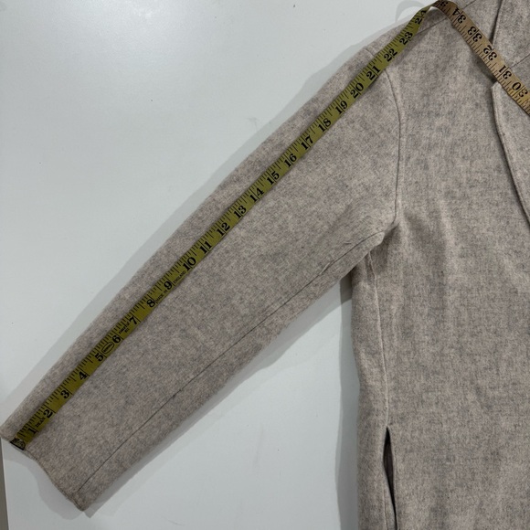 Uniqlo Women's Cacoon Coat - Picture 7 of 10